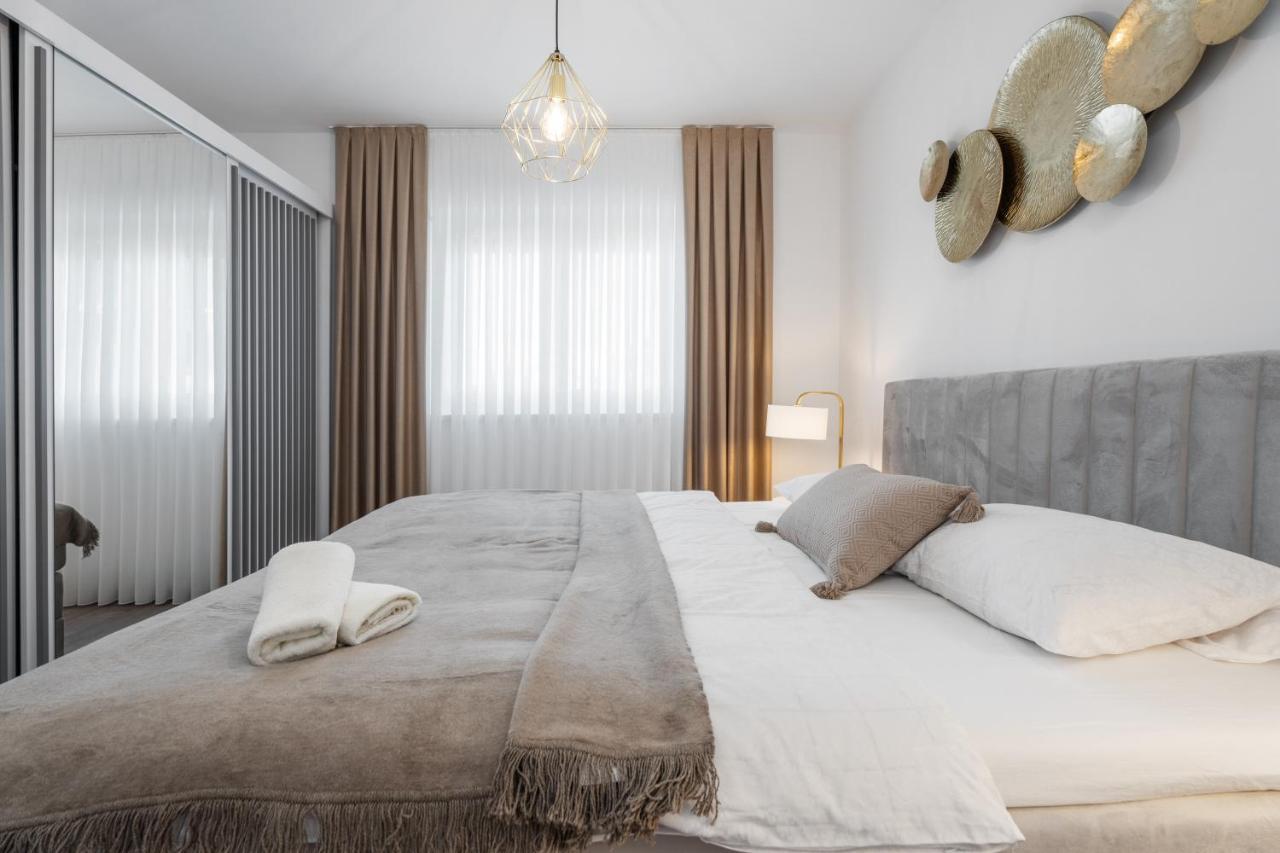 Luxury Sea View Apartment Levin Макарска Экстерьер фото