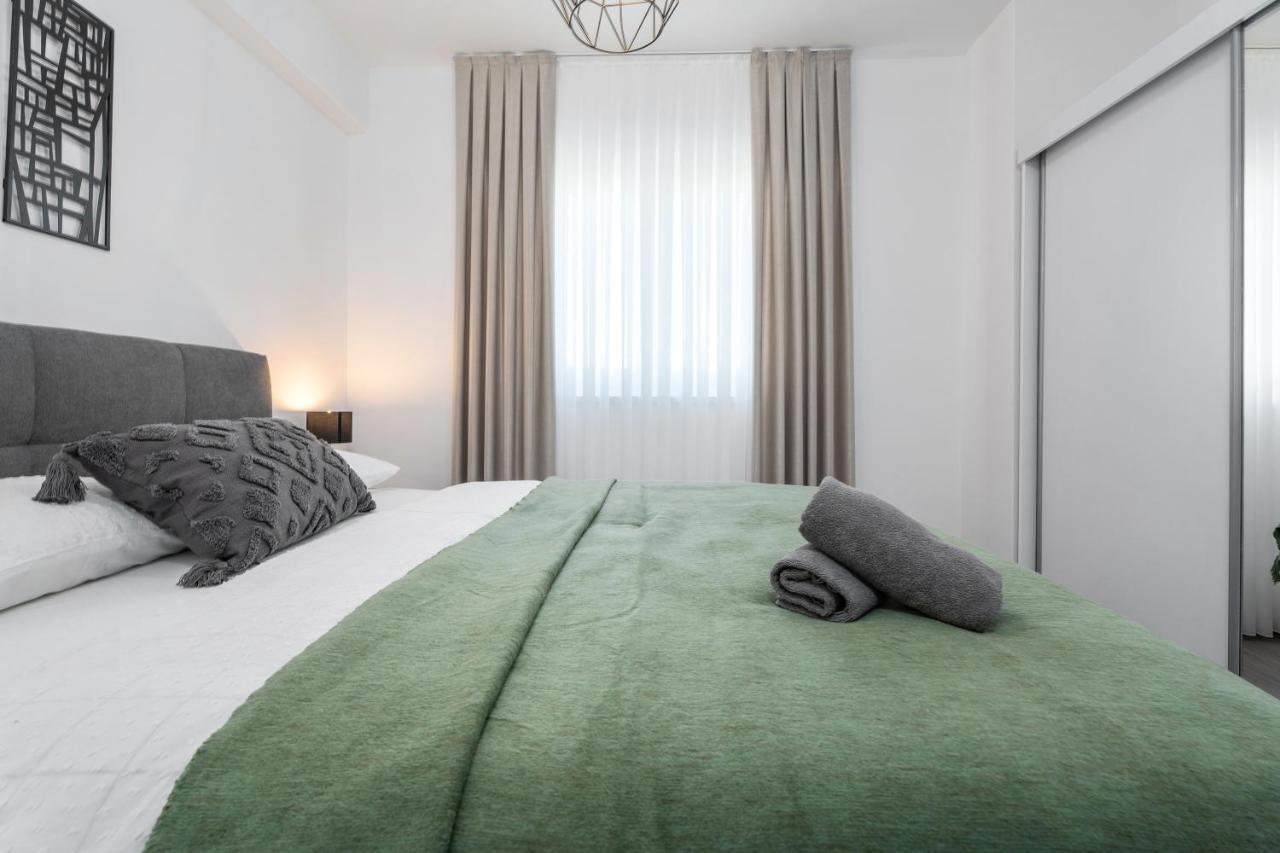 Luxury Sea View Apartment Levin Макарска Экстерьер фото