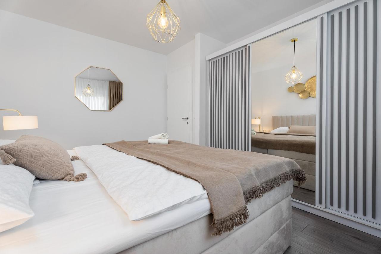 Luxury Sea View Apartment Levin Макарска Экстерьер фото